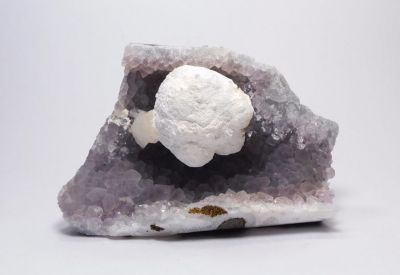 Mordenit, stellerit, ametyst - Shirdi, Nasik, Indie